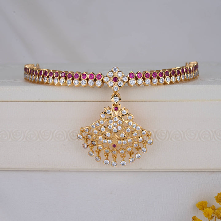 Pretty Look Attigai Necklace