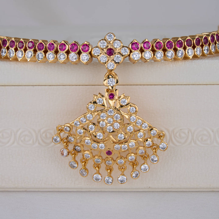 Pretty Look Attigai Necklace
