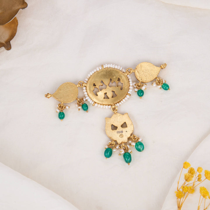 Chic Spark Kundan Choker