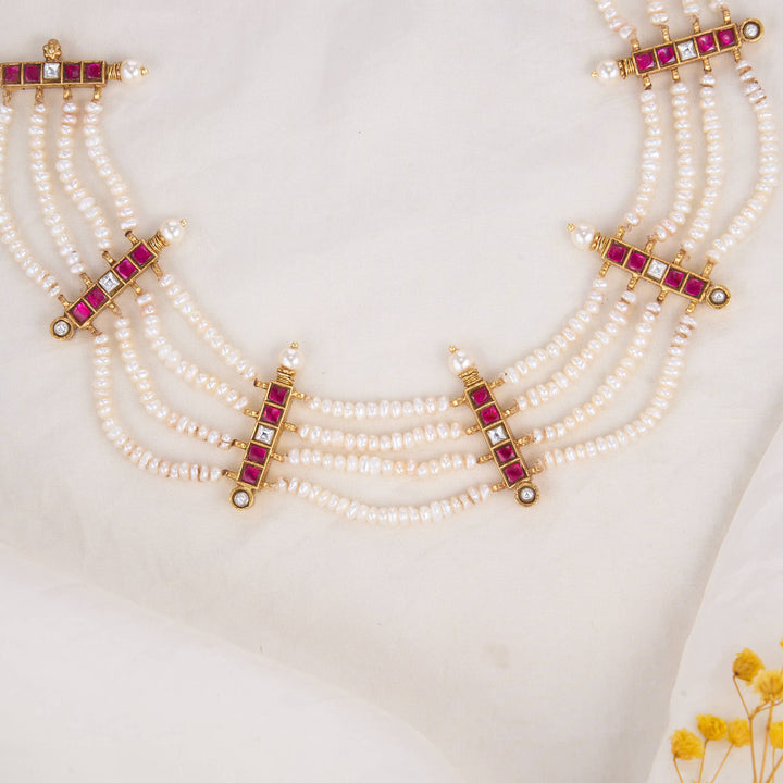 Gorgeous Kundan Short Necklace