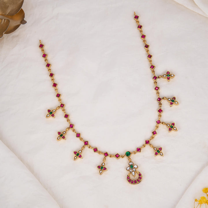 Elovia Kundan Short Necklace