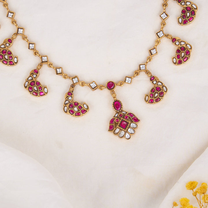 Lunora Kundan Short Necklace