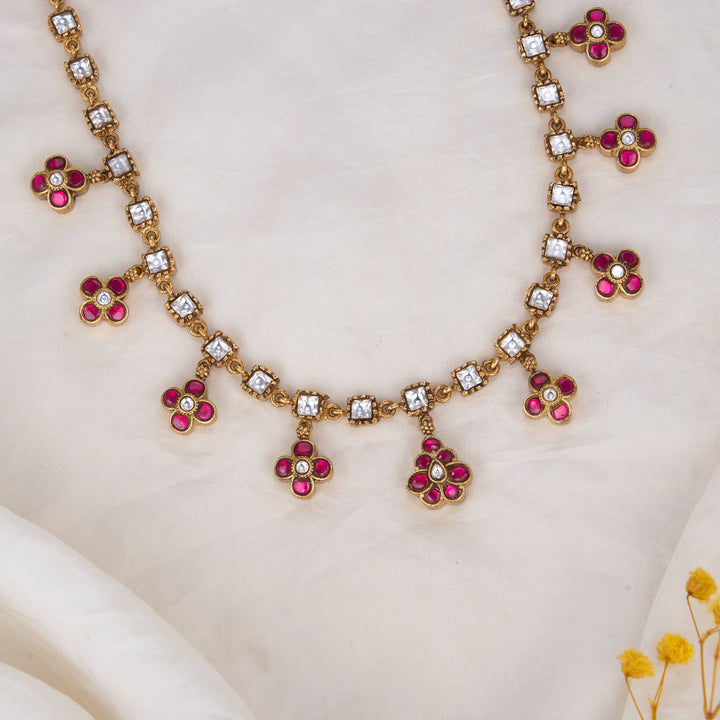 Ivanika Kundan Short Necklace