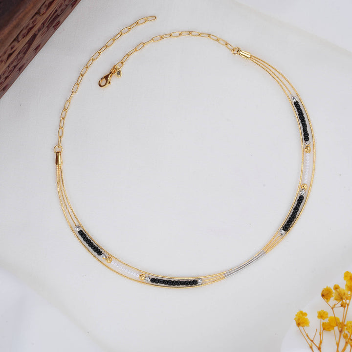 Vikaanyaa Hasli Necklace