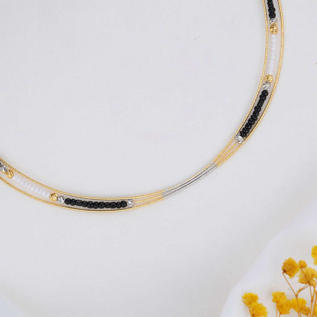 Vikaanyaa Hasli Necklace