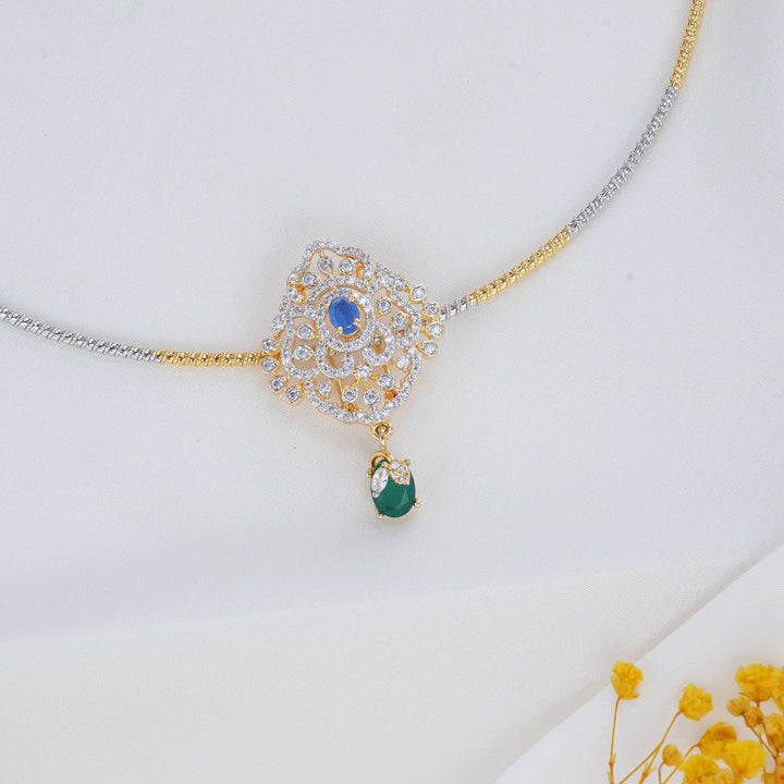 Samaira Hasli with Pendant Set