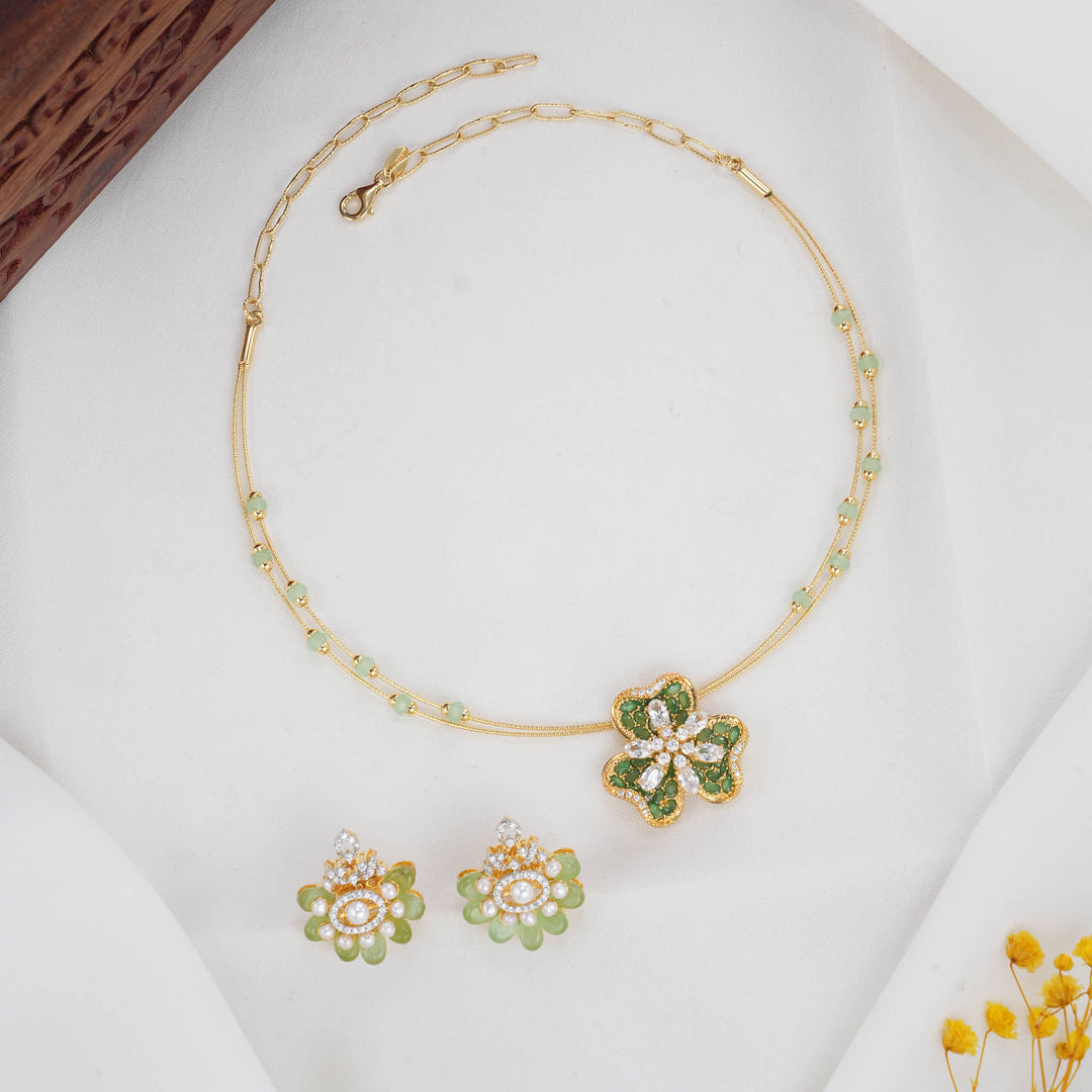 Zivikaa Hasli with Pendant Set