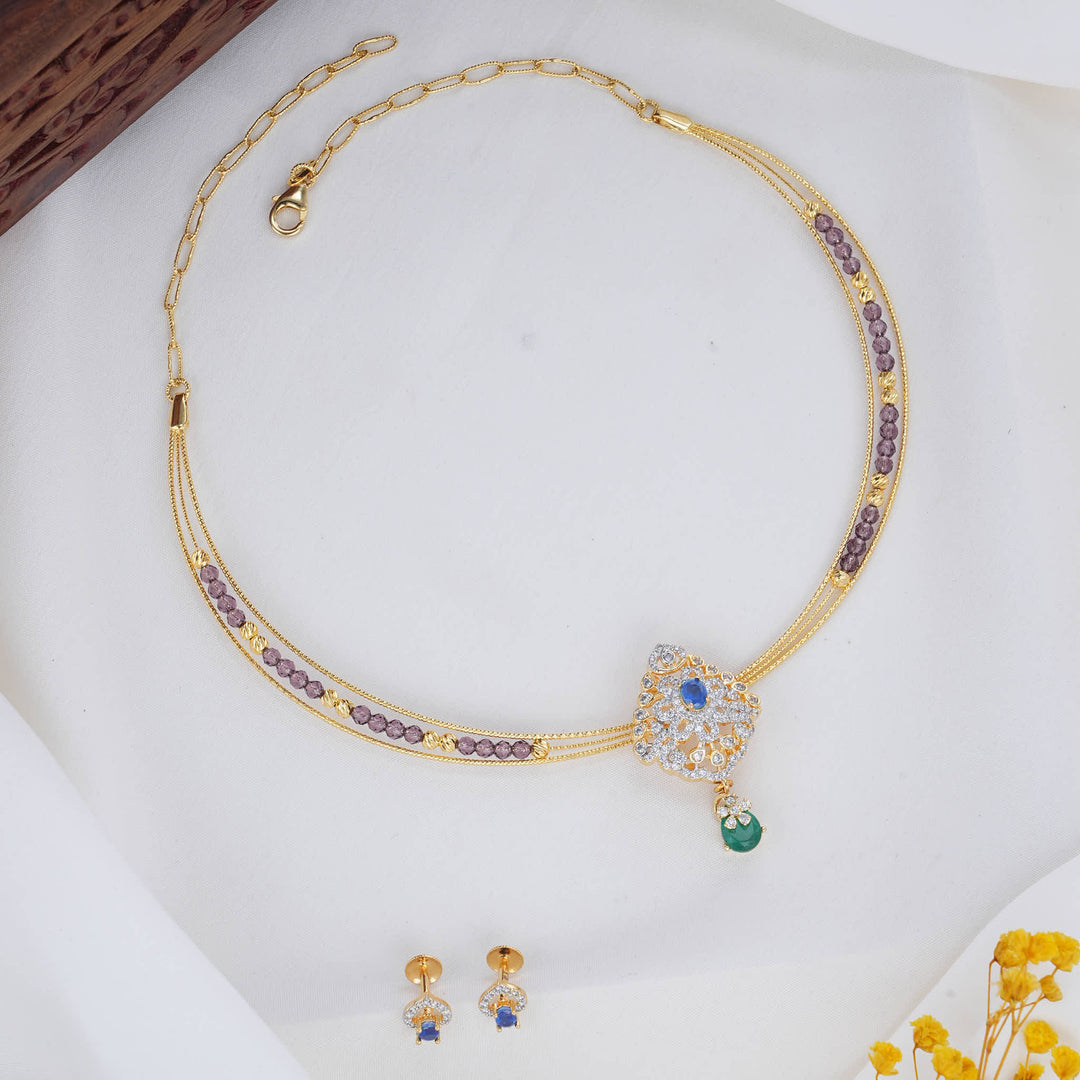 Lavinia Hasli with Pendant Set