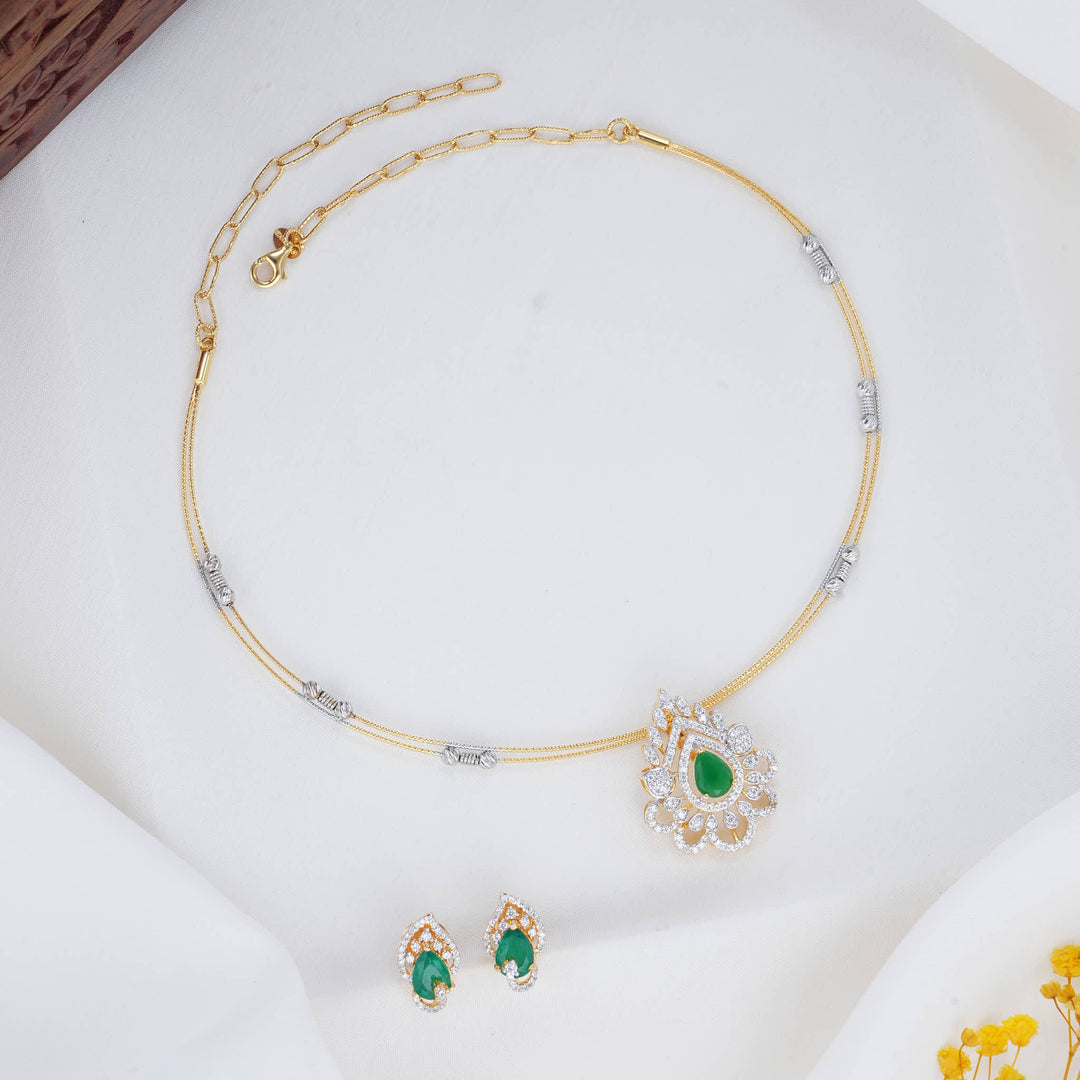 Dhanshikaa Hasli with Pendant Set