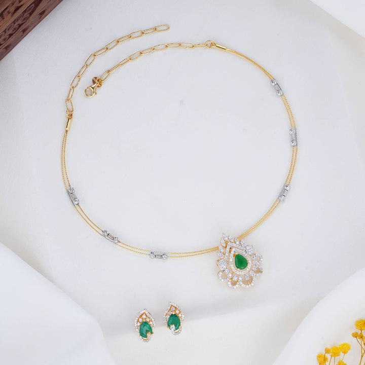 Dhanshikaa Hasli with Pendant Set