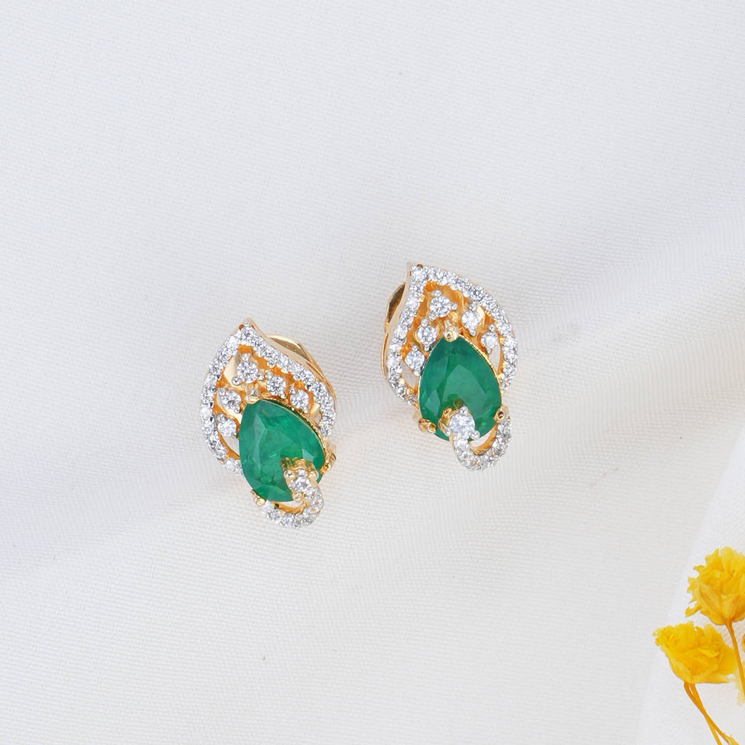 Dhanshikaa Hasli with Pendant Set
