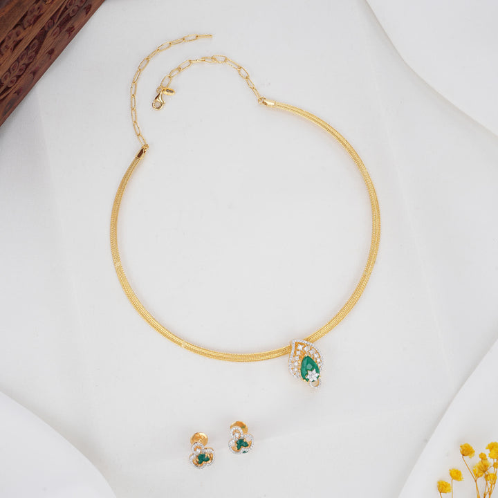 Briziyaa Hasli with Pendant Set