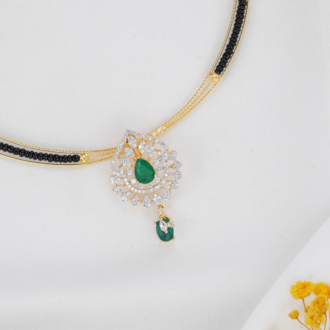 Vintharaa Hasli with Pendant Set