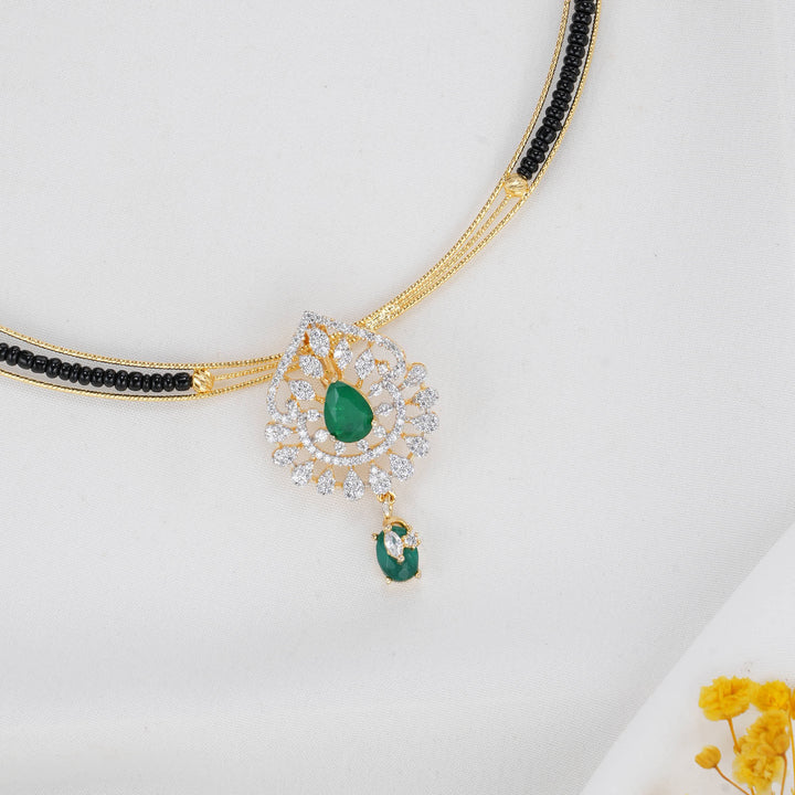 Vintharaa Hasli with Pendant Set