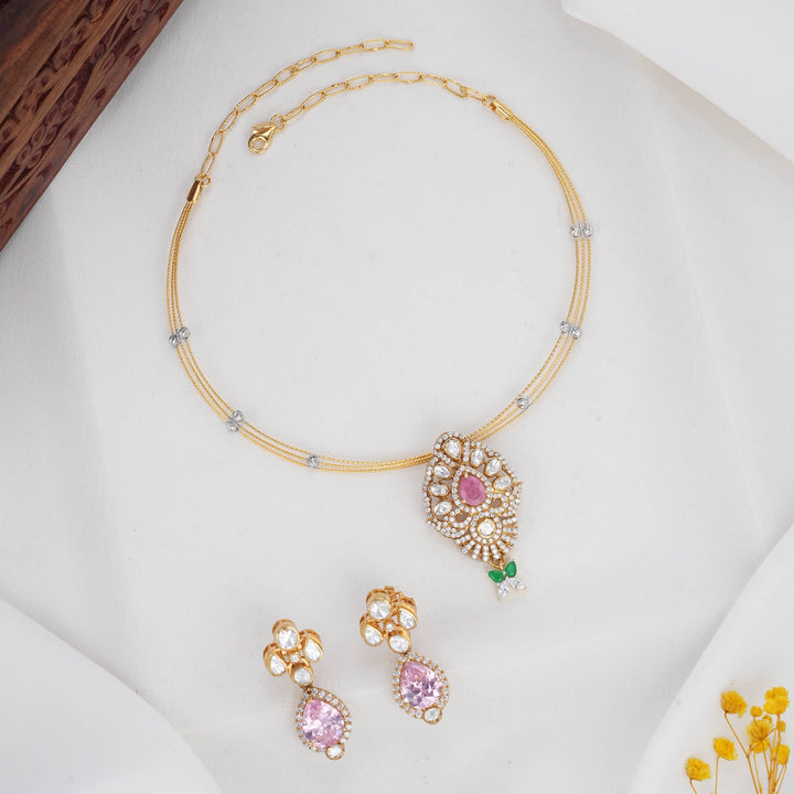 Glittering Hasli with Pendant Set