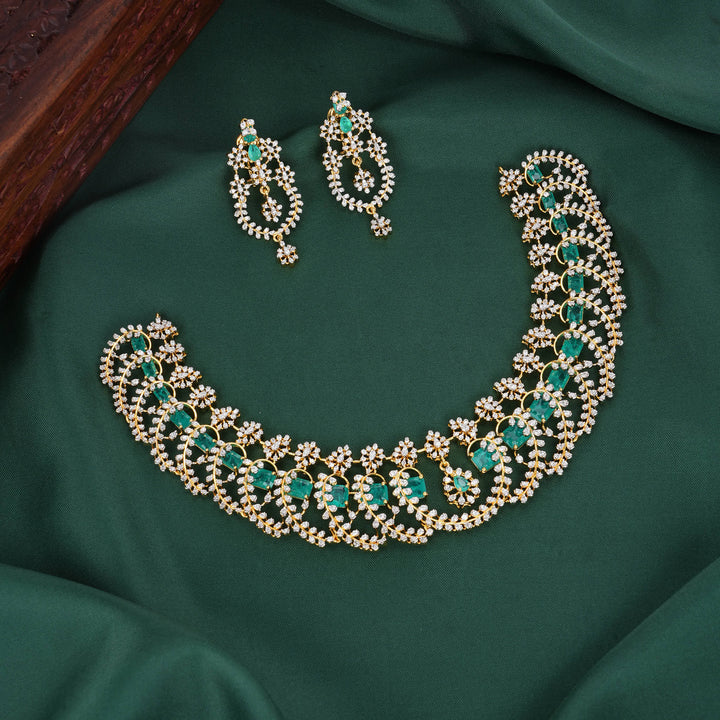 Dazzling Avikam Short Necklace Set