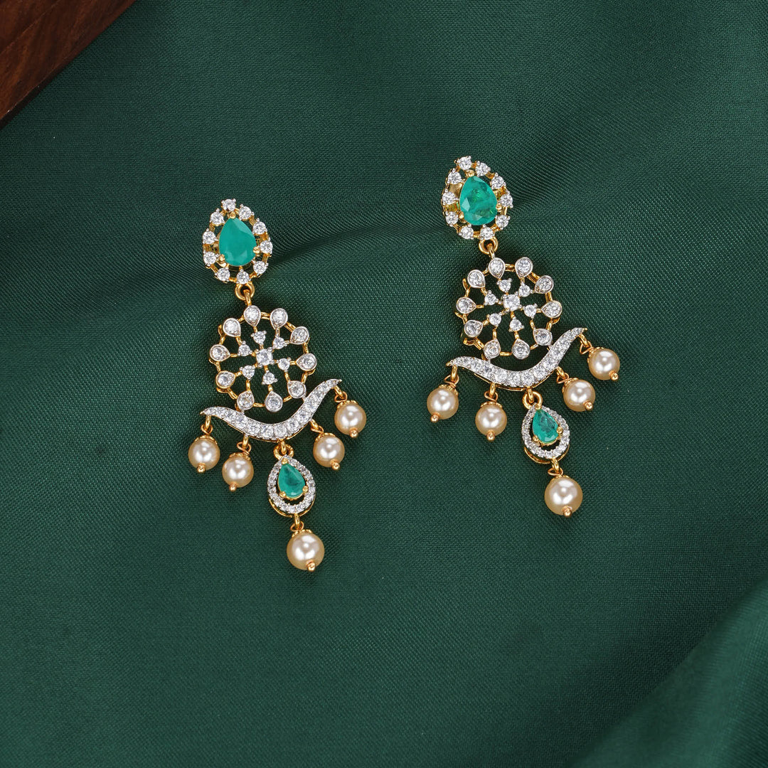 Stunning Avikam Short Necklace Set