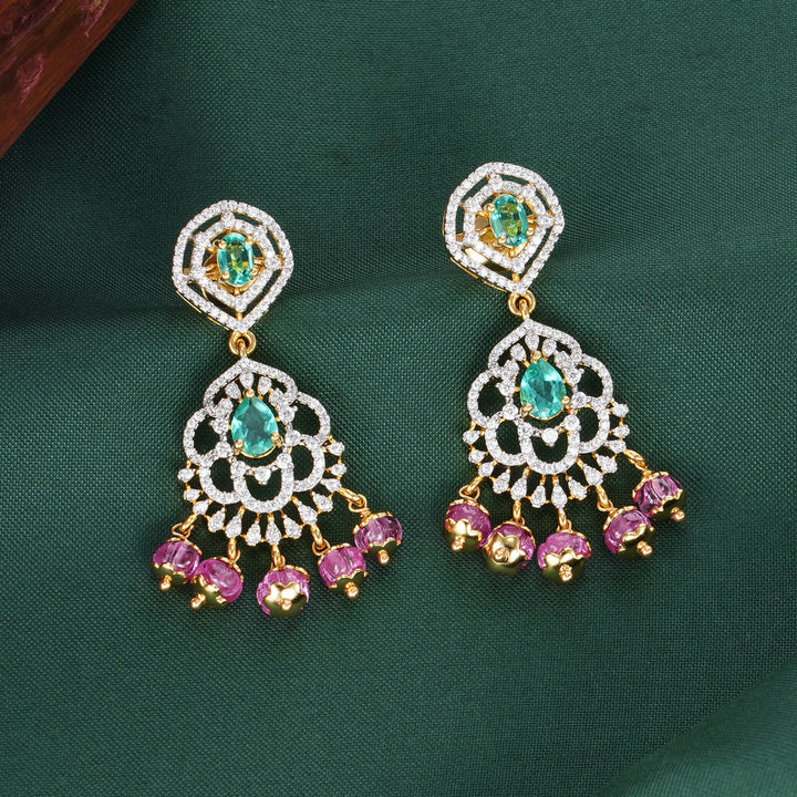 Dazzling Avikam Short Necklace Set