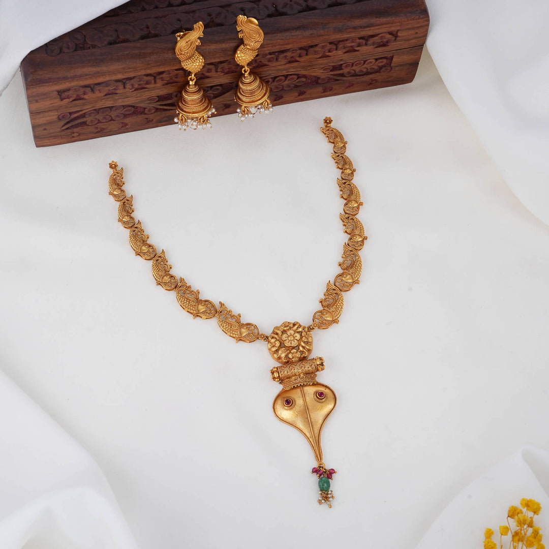 Glow Boho Short Necklace Set
