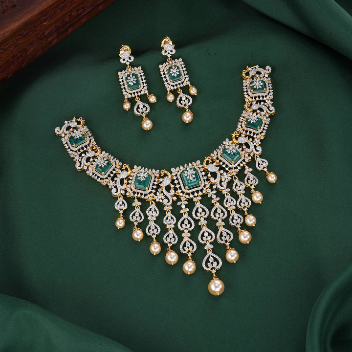 Grandeur Avikam Short Necklace Set