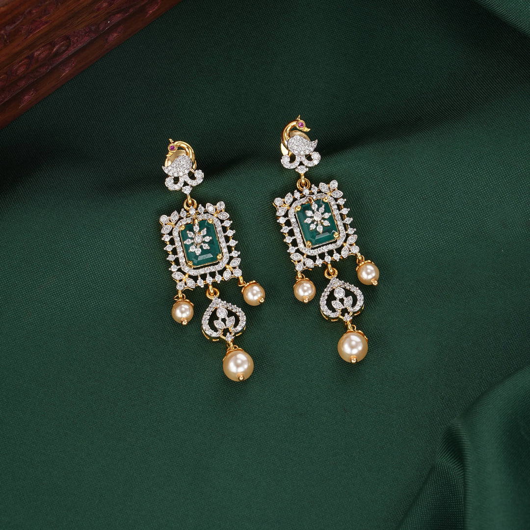 Grandeur Avikam Short Necklace Set
