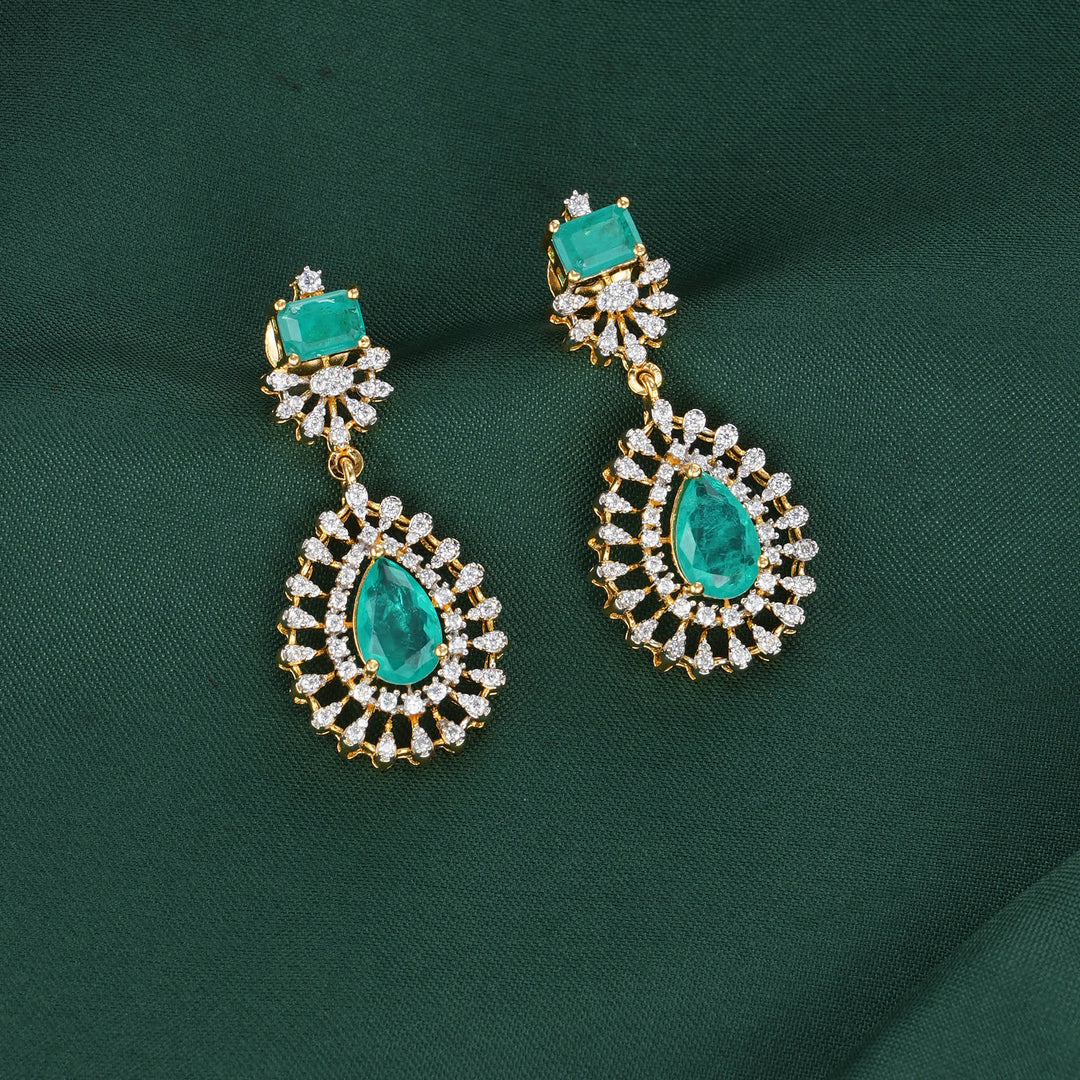 Glowing Avikam Short Necklace Set