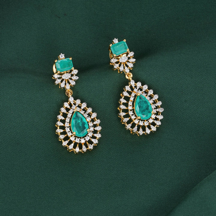 Glowing Avikam Short Necklace Set