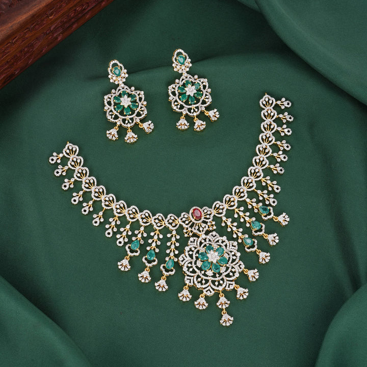 Mesmerizing Avikam Short Necklace Set