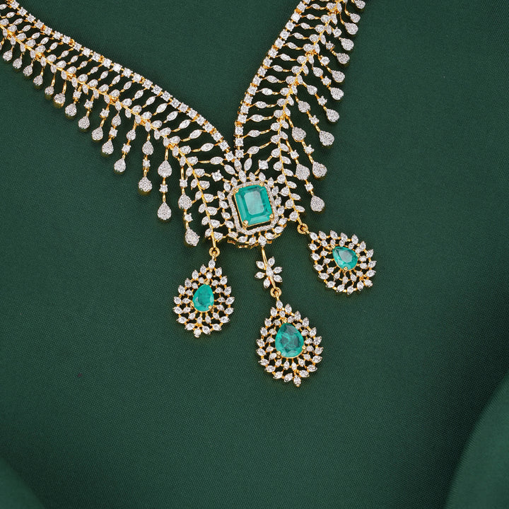 Dazzle Avikam Short Necklace Set