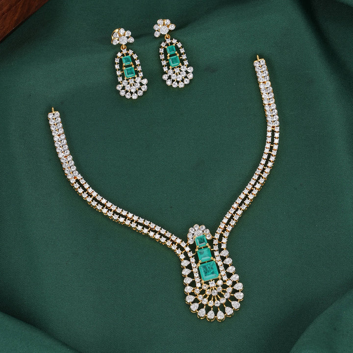 Unique Catchy Avikam Short Necklace Set