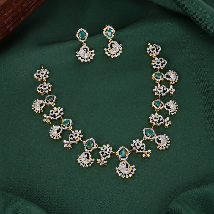 Stunning Avikam Short Necklace Set