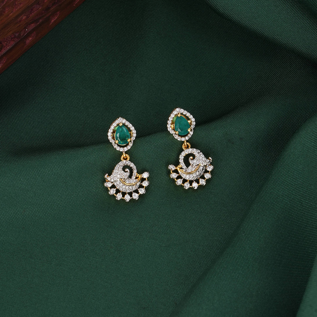 Stunning Avikam Short Necklace Set