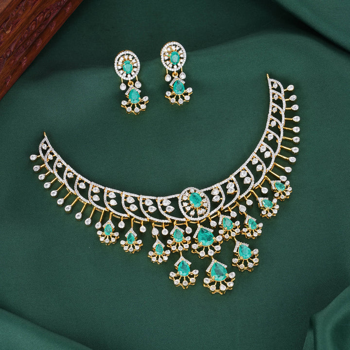 Dazzling Avikam Short Necklace Set