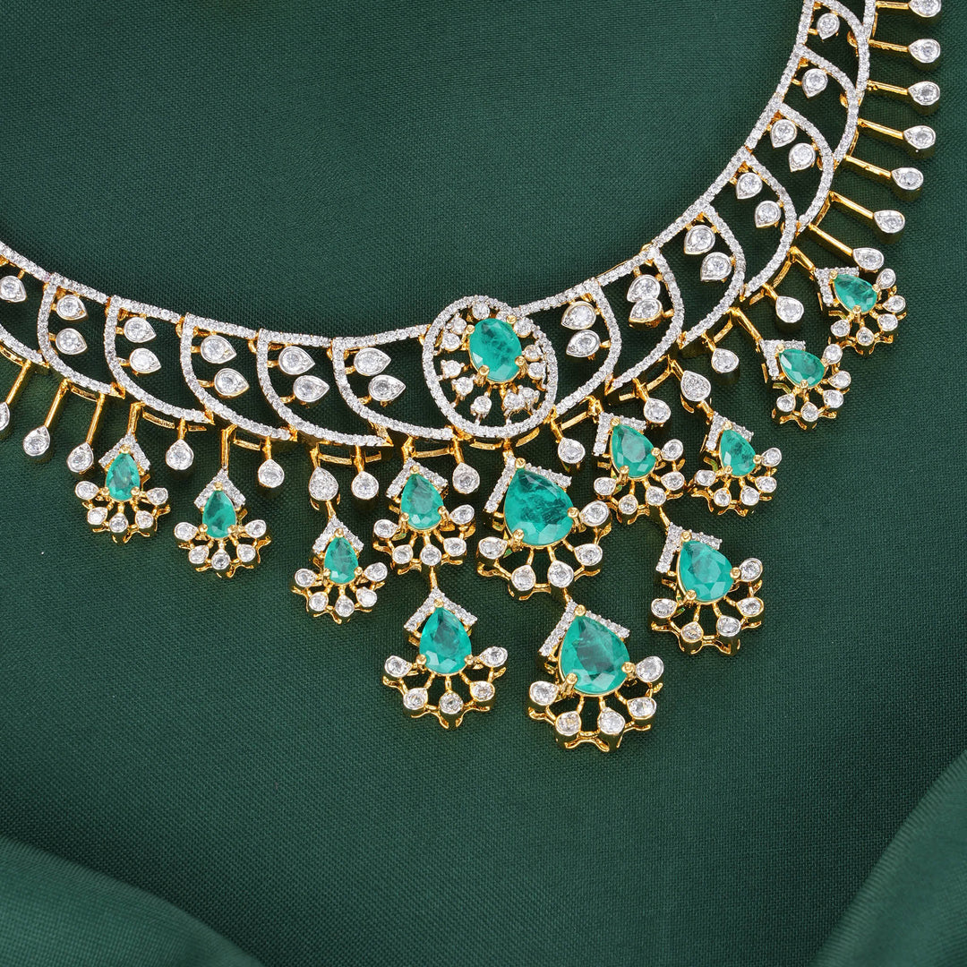 Dazzling Avikam Short Necklace Set