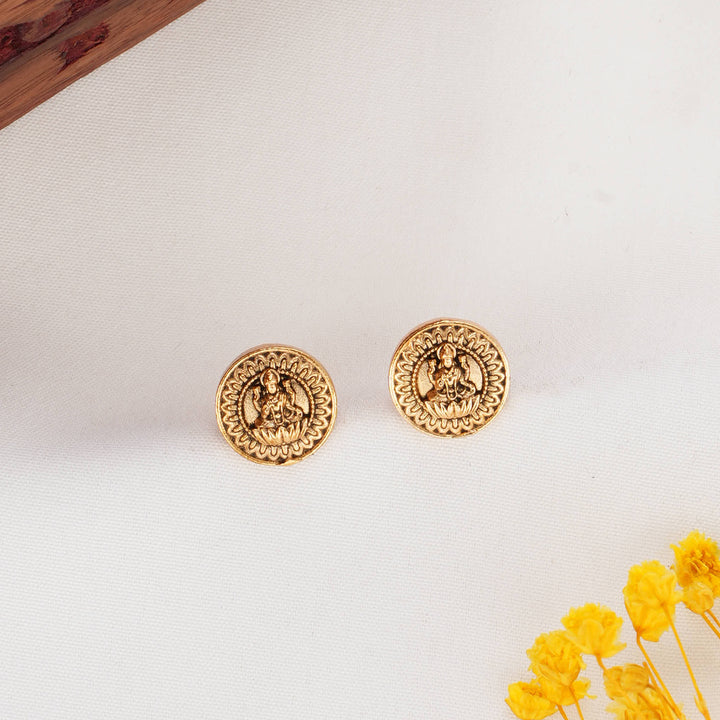 Effortlessly Wearable Nagas Short Necklace Set