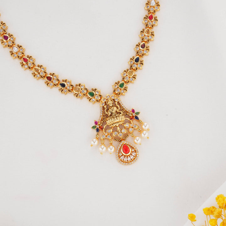 Bright and Vibrant Nagas Short Necklace Set