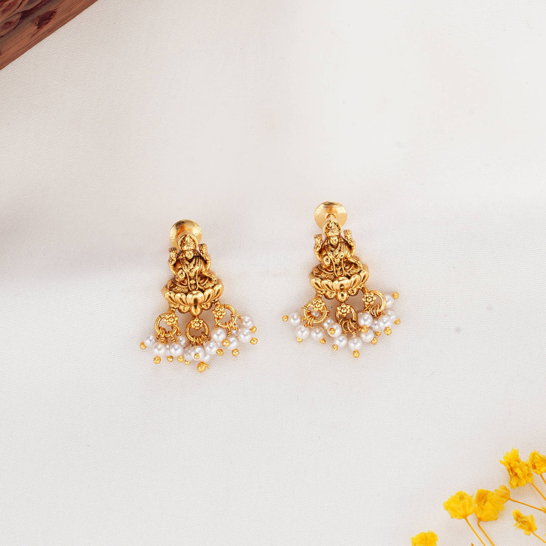 Glowing with Beauty Nagas Short Necklace Set