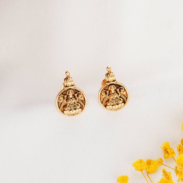 Shine with Elegance Nagas Short Necklace Set