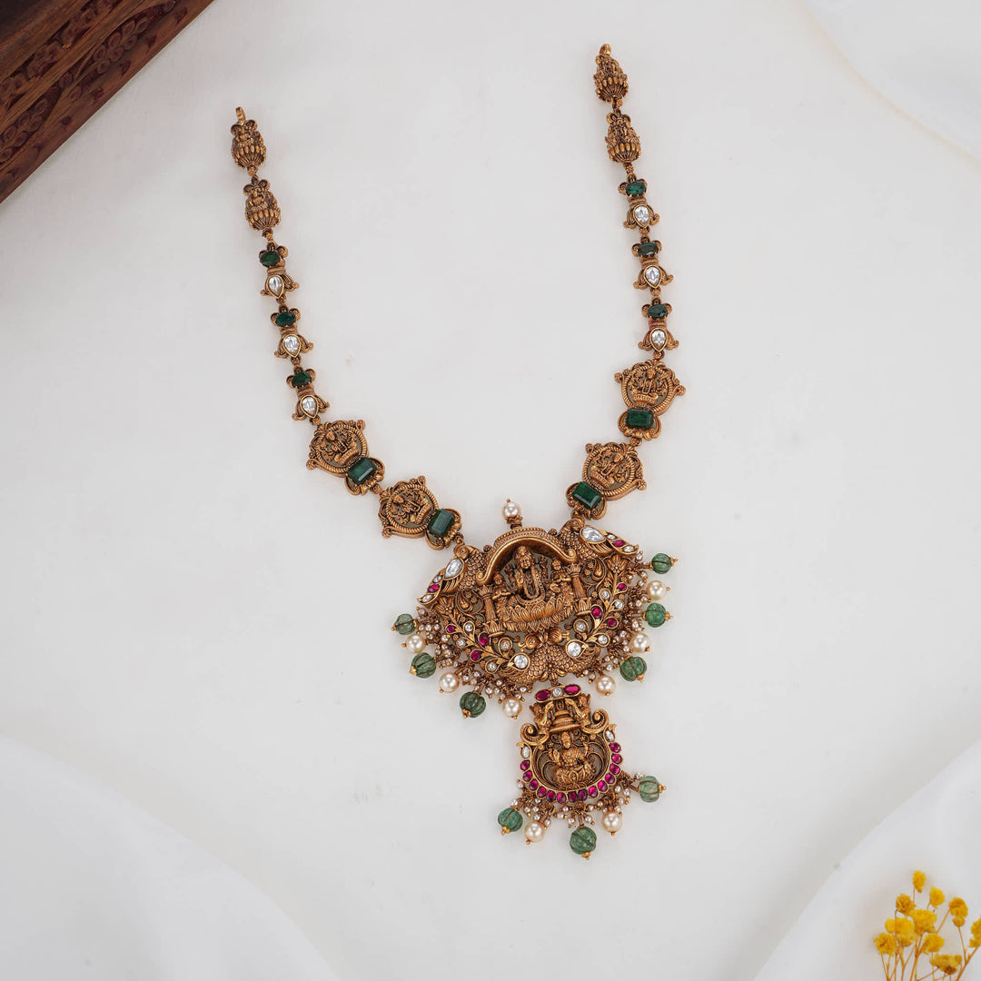 Luxurious 3D Spl Long Necklace