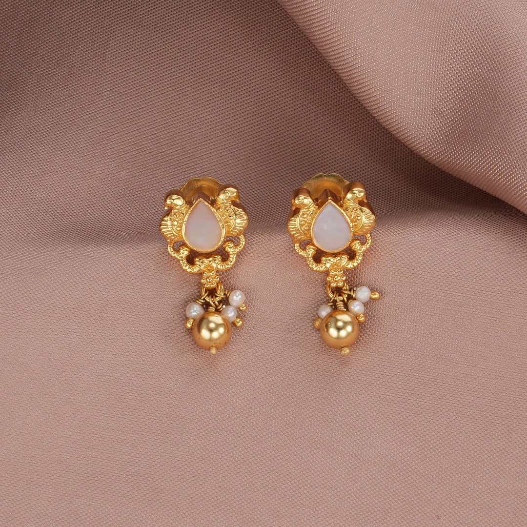 Drisya Kundan Short Necklace Set
