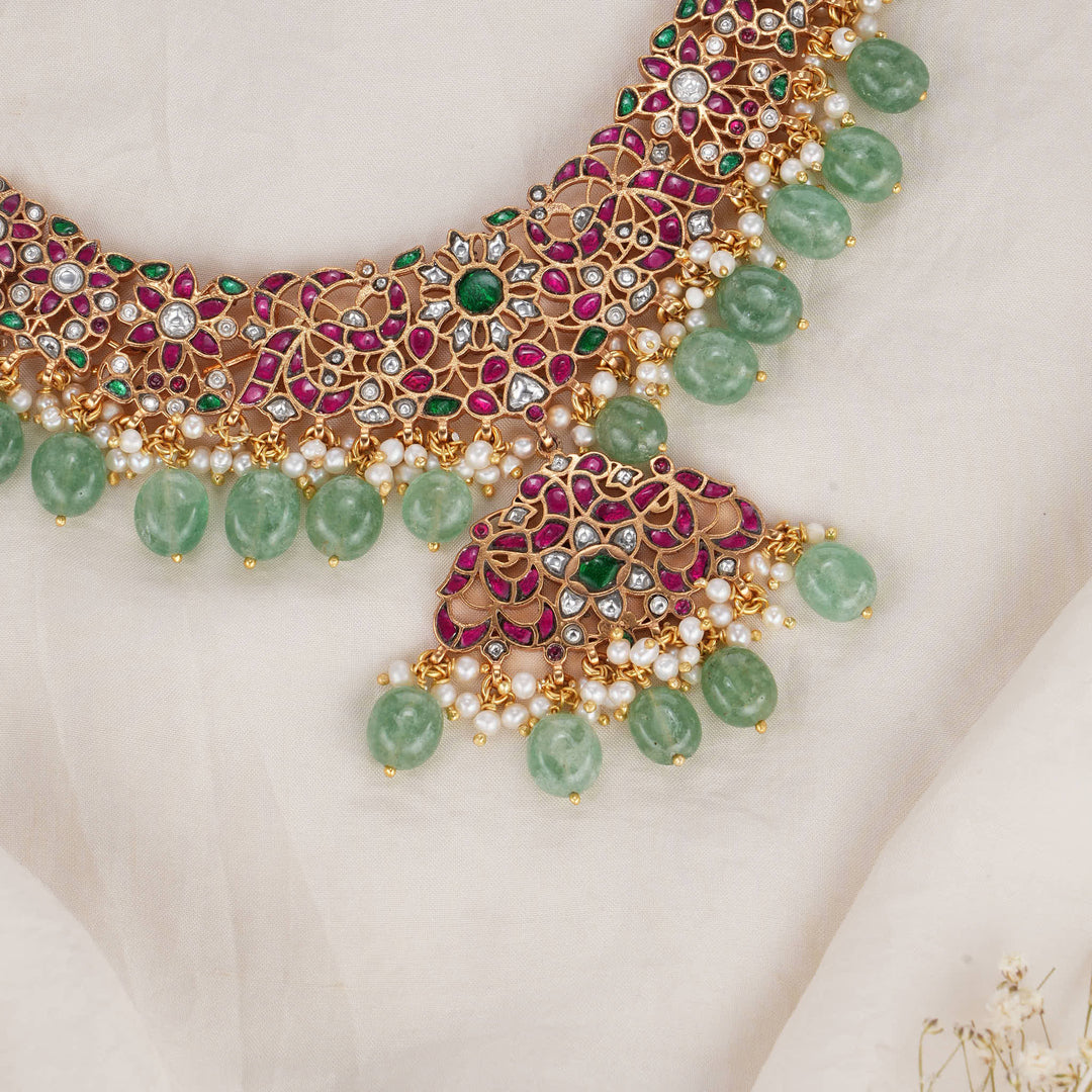 Anvika Kundan Short Necklace