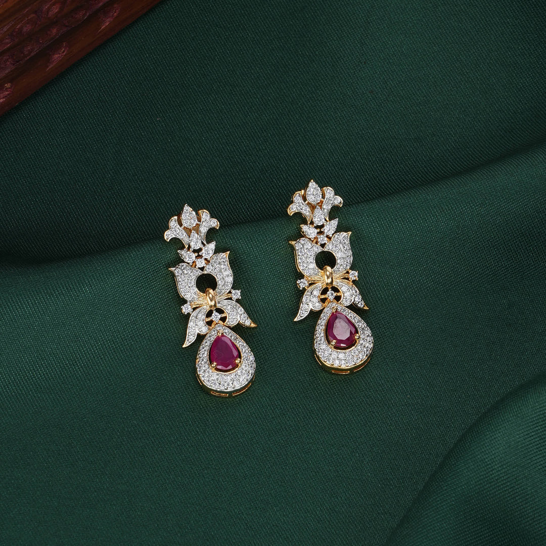 Mesmerizing Avikam Necklace Set