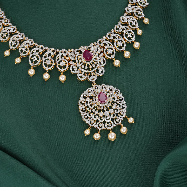 Glowing Avikam Necklace Set