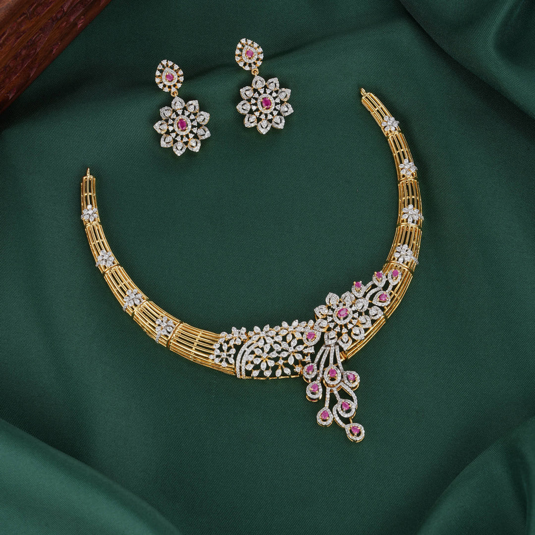 Stunning Avikam Necklace Set