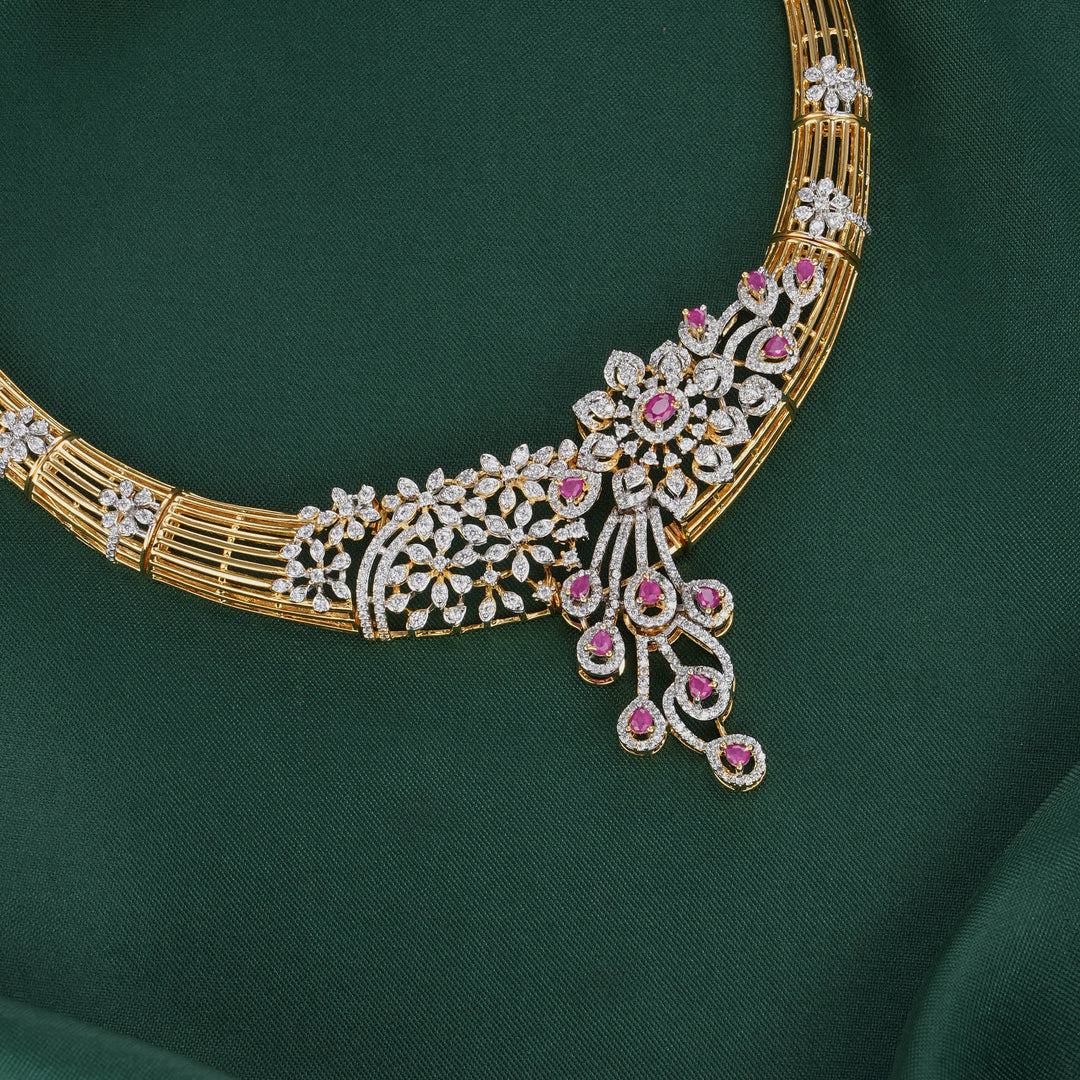 Stunning Avikam Necklace Set
