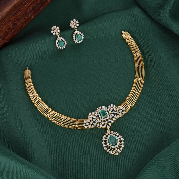 Vikitha Avikam Necklace Set