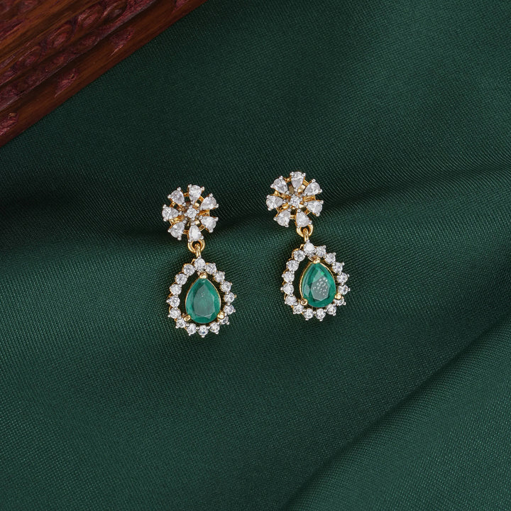 Vikitha Avikam Necklace Set