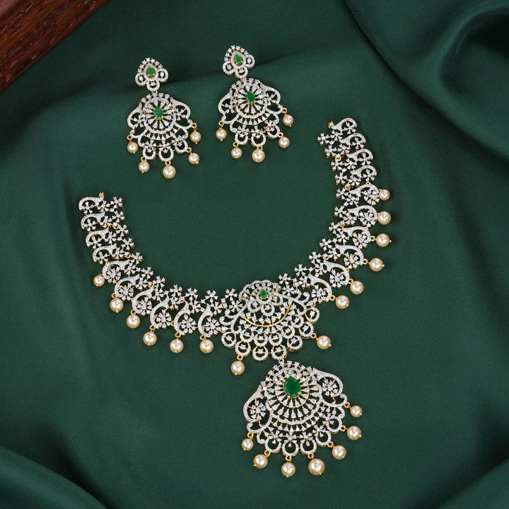 Stunning Avikam Necklace Set