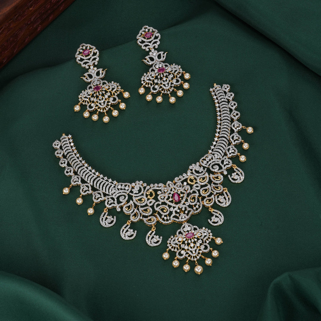 Fabulous Avikam Necklace Set