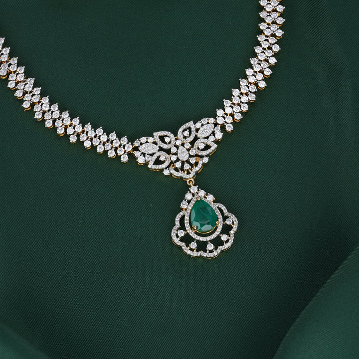 Trendy Glow Avikam Necklace Set